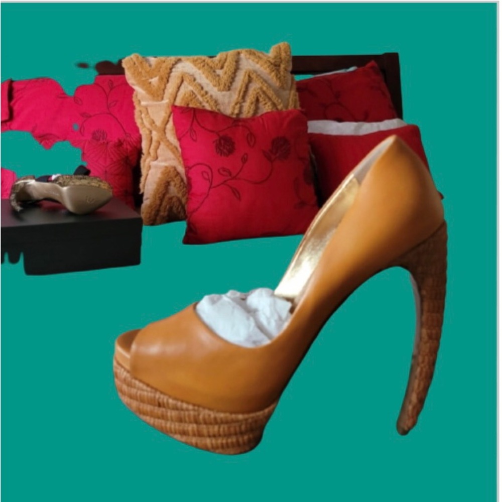 Walter Steiger Hills - image 1